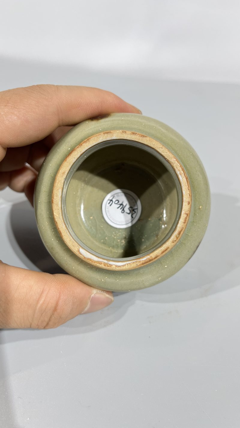 明 龙泉飞青荷叶盖罐 - 图6