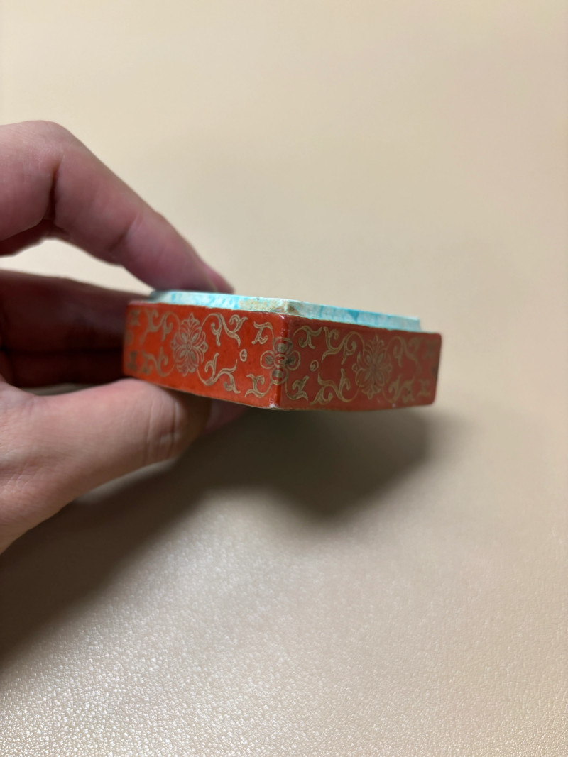 清乾隆 珊瑚红描金墨彩诗文小印盒 - 图10