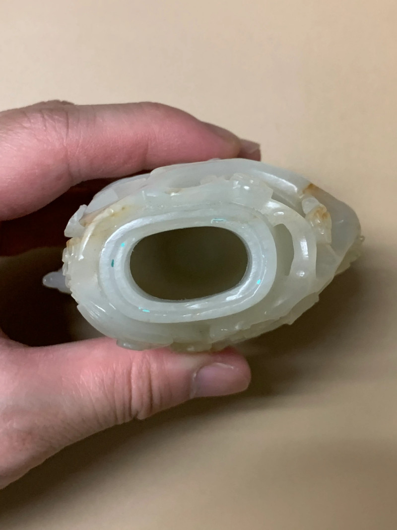 清 白玉凤鸟纹带盖宝瓶 - 图9