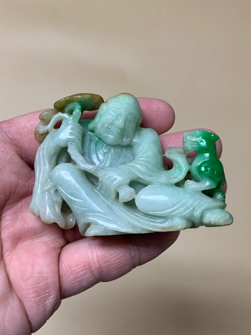 清 翡翠如意罗汉摆件 - 图2