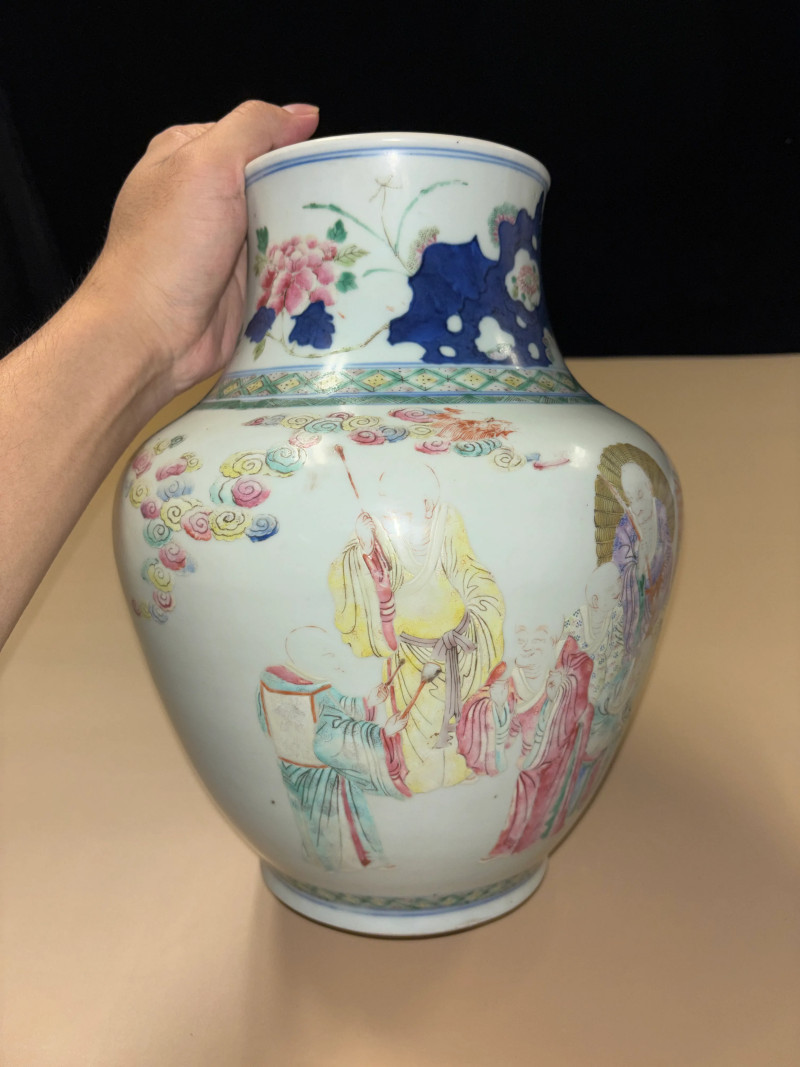 清乾隆 粉彩十八罗汉图将军罐 - 图5