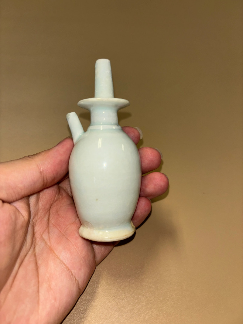 明 青白釉砚滴 - 图2