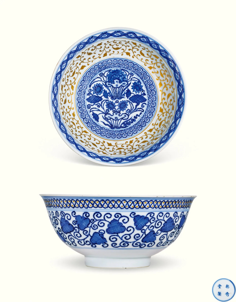清乾隆 仿宣窑青花描金缠枝莲纹碗