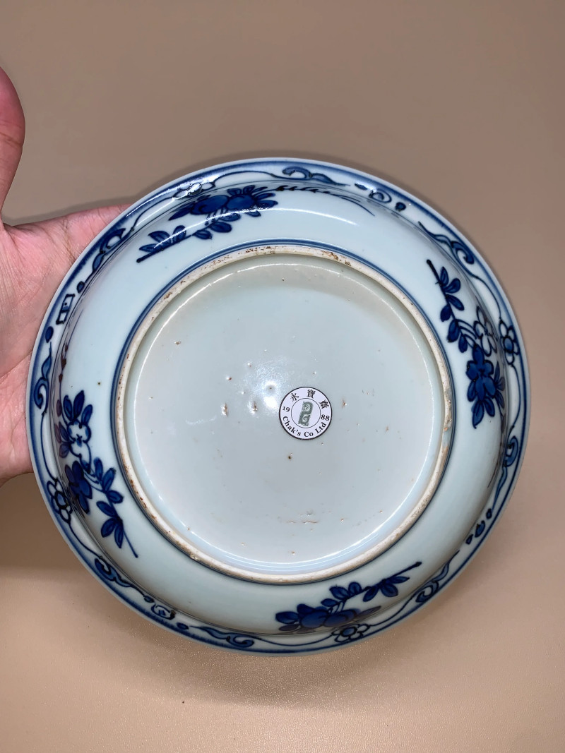 明嘉靖 青花孔雀牡丹纹折沿盘 - 图6
