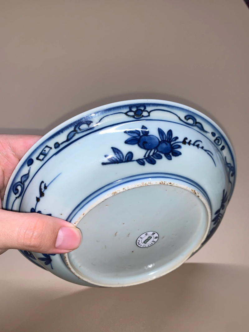 明嘉靖 青花孔雀牡丹纹折沿盘 - 图7