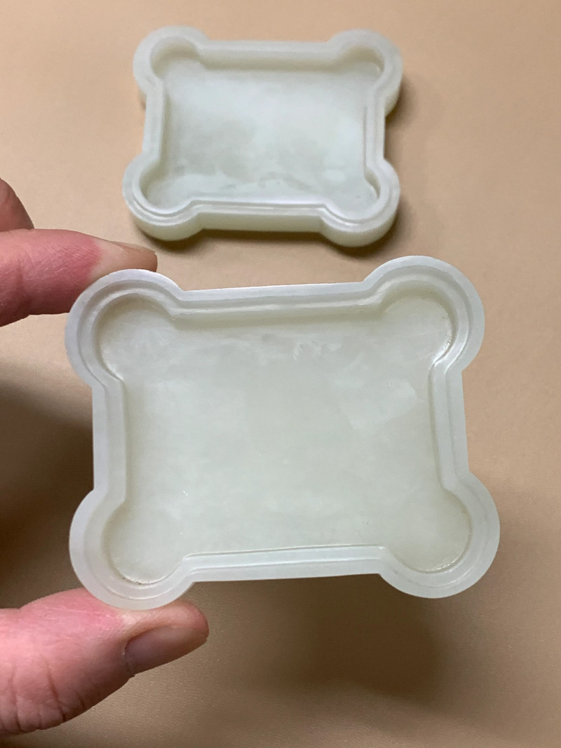 清 白玉仿青铜器纹饰印泥盒 - 图7