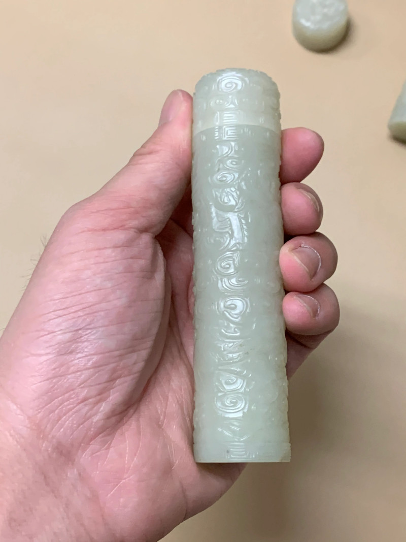 清 双龙云纹带盖玉香筒一对 - 图12