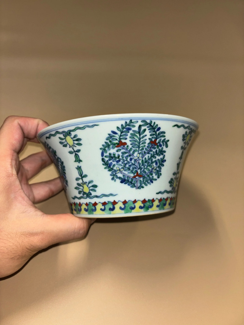 清嘉庆 斗彩花卉纹马蹄碗 - 图5