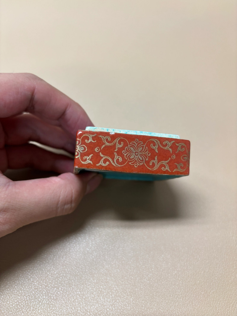 清乾隆 珊瑚红描金墨彩诗文小印盒 - 图8