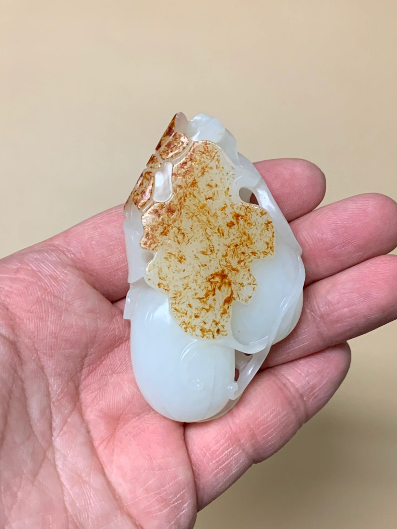 清 白玉红皮巧雕瓜果挂件 - 图4