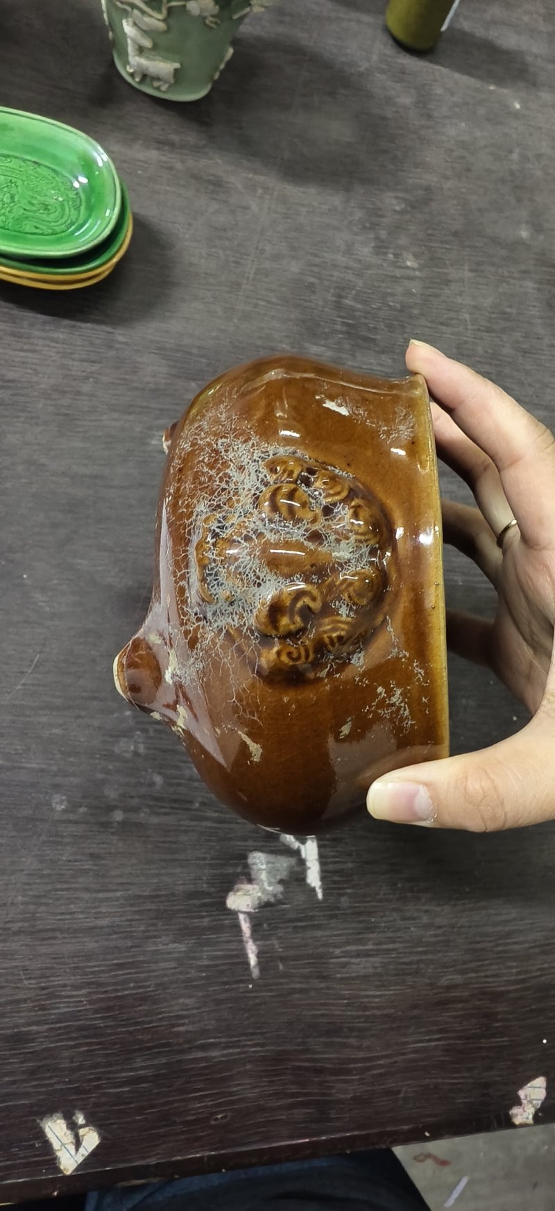 清 酱釉狮耳三足炉 - 图6