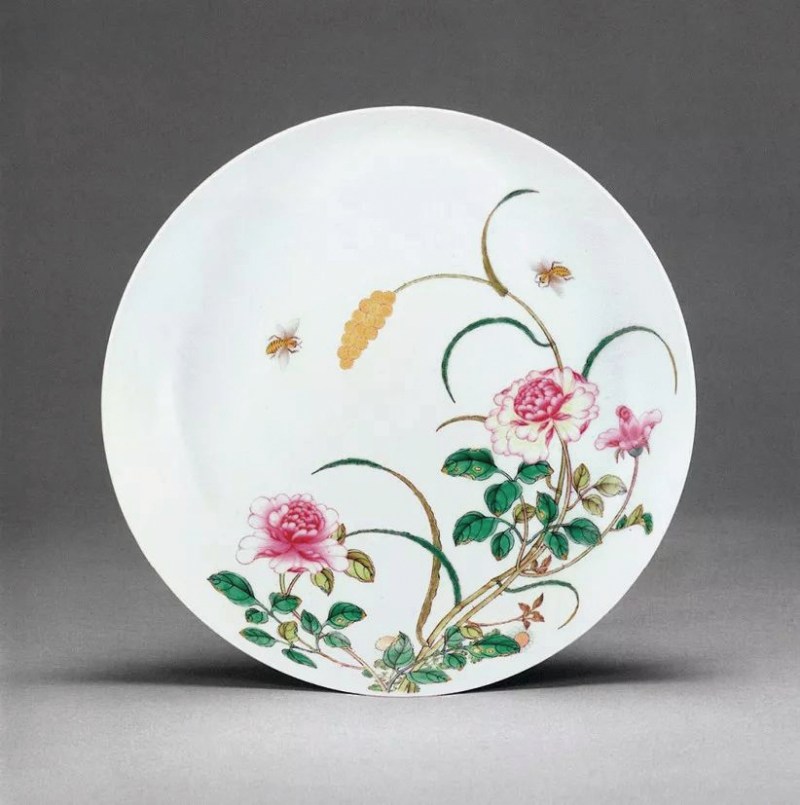 清雍正 粉彩“蝶恋花”纹盘 - 图4