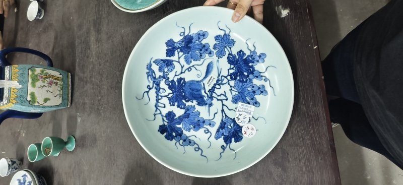 清 青花松鼠葡萄纹盘 - 图3