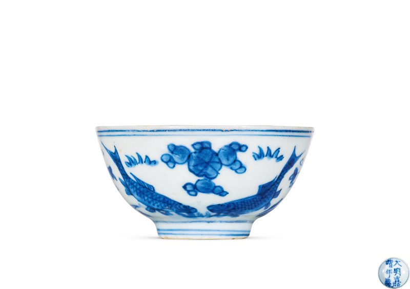 明嘉靖 青花鱼藻纹茶圆