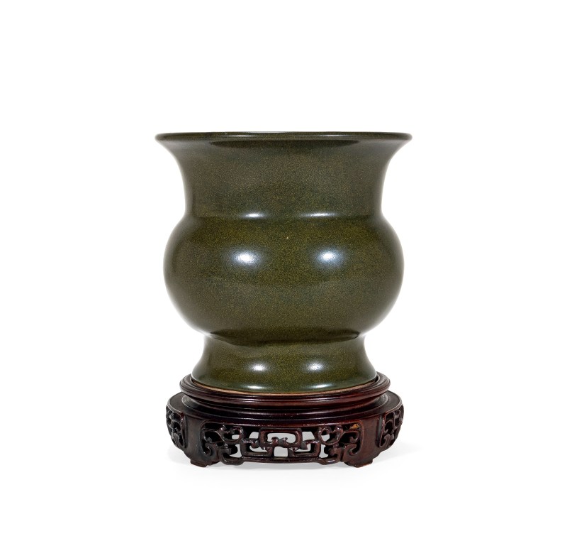 清雍正 茶叶末釉花囊（配木座、老盒）