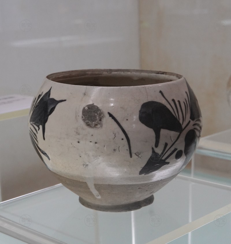 宋 磁州窑白地黑花折枝花卉纹瓷钵 - 图2