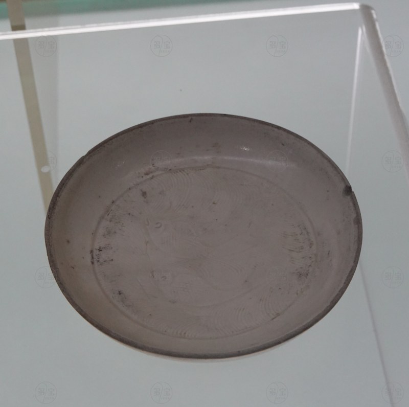 宋 定窑白釉双鱼纹瓷盘