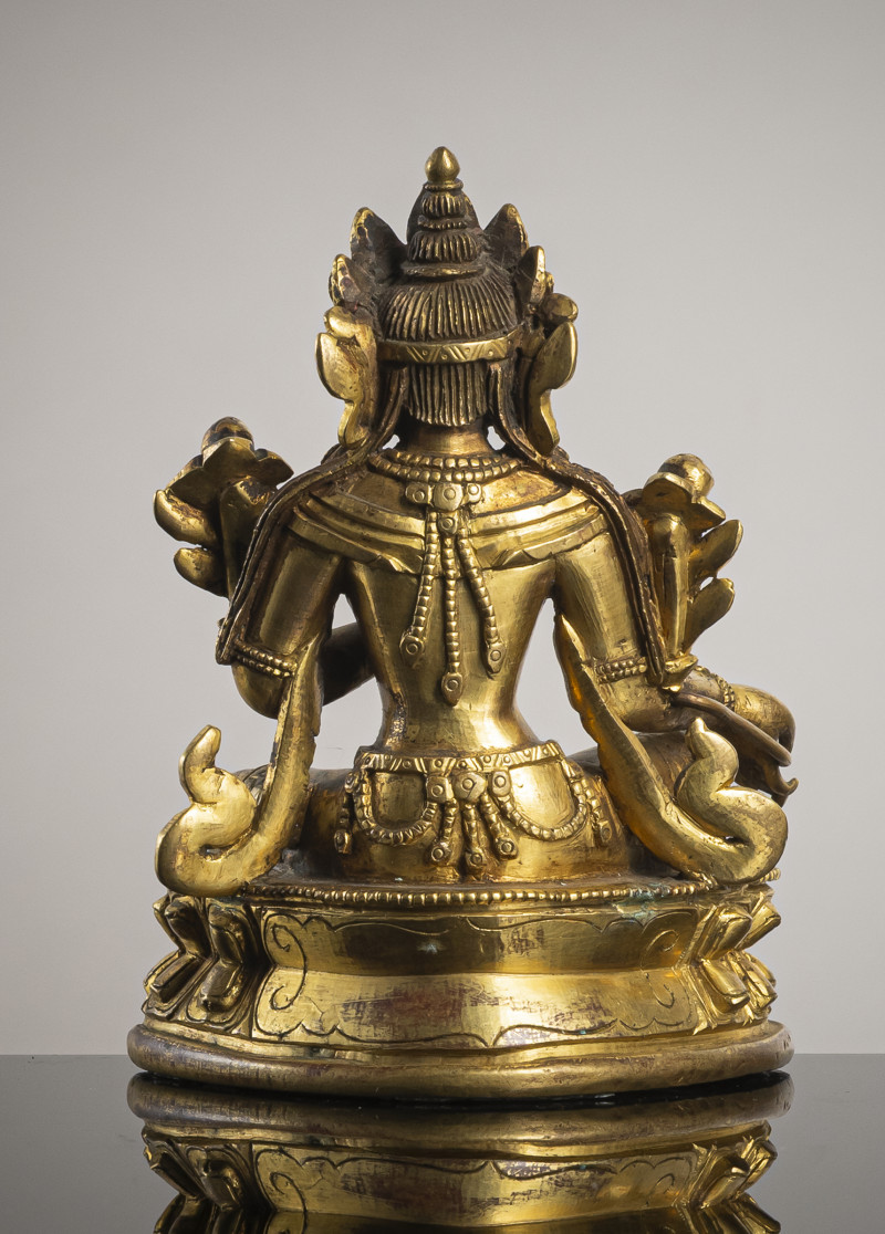A GILT-BRONZE FIGURE OF SYAMATARA - 图2