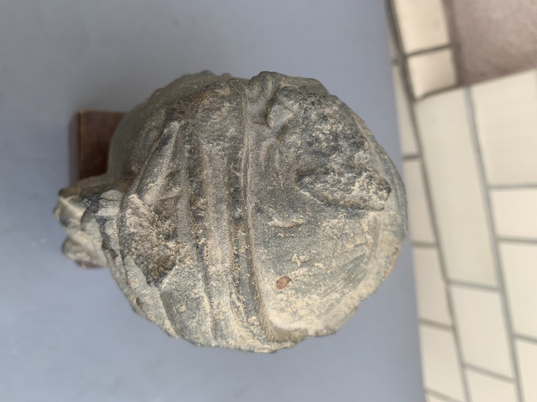 A GREY SCHIST HEAD OF A BODHISATTVA - 图10