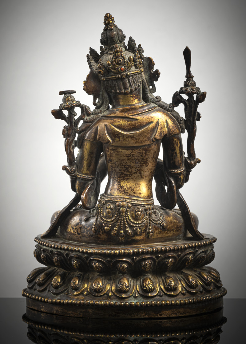 A GILT-BRONZE FIGURE OF MANJUSHRI - 图2