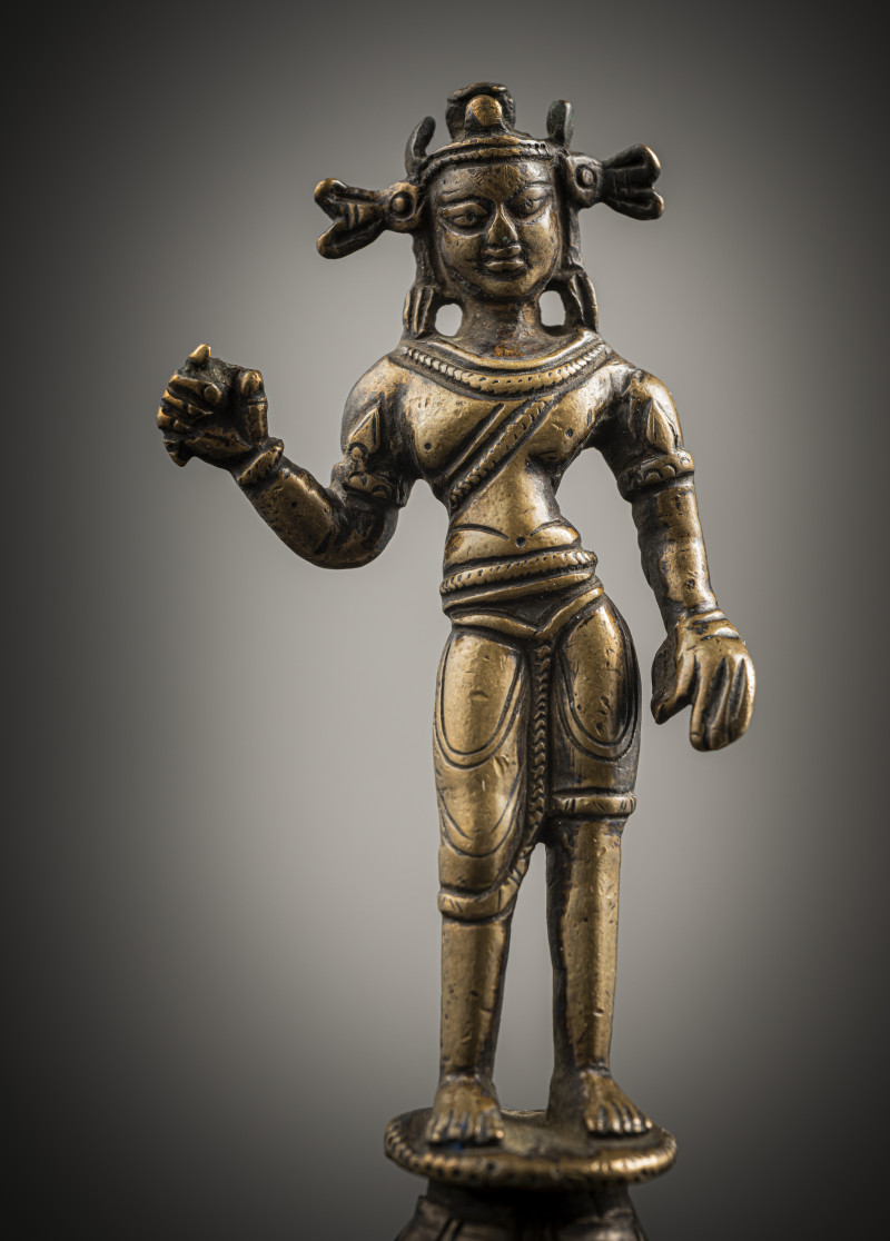 A bronze figure of a standing Bodhisattva - 图3
