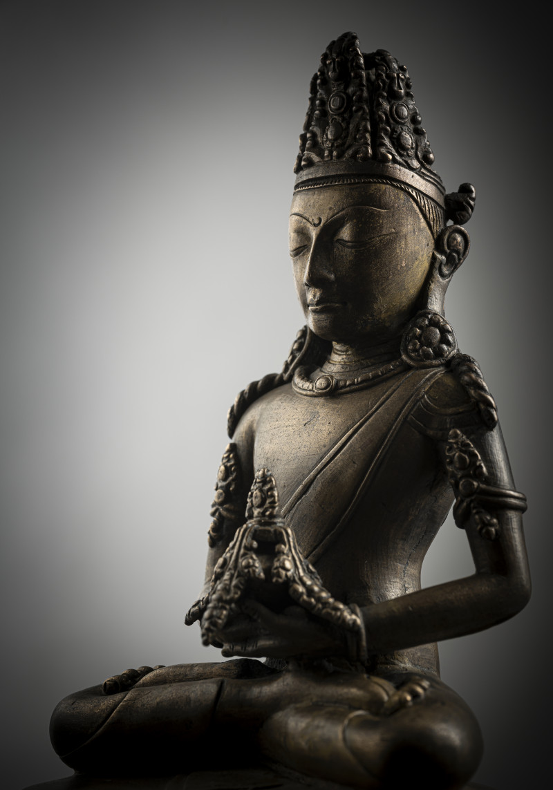 A bronze figure of Amitayus - 图4