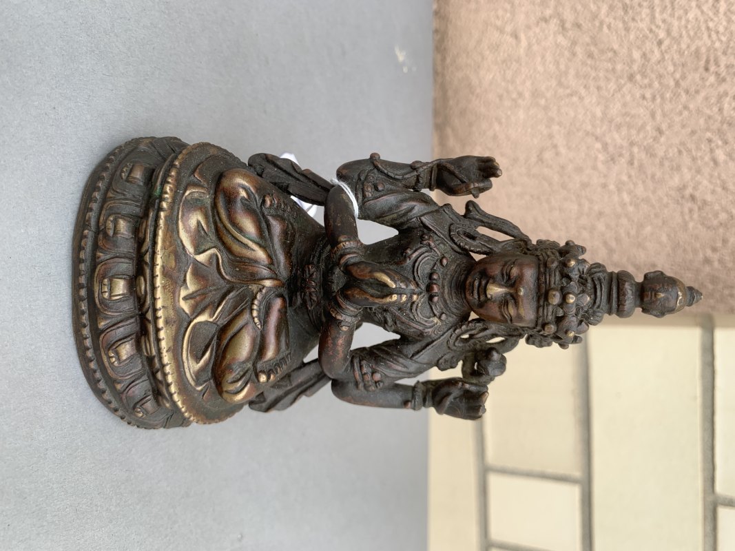 A BRONZE FIGURE OF SADAKSHARILOKESHVARA - 图6