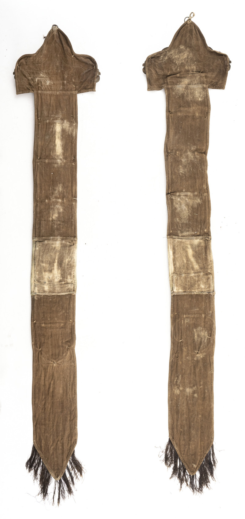 A PAIR OF TEMPLE BANNERS - 图4