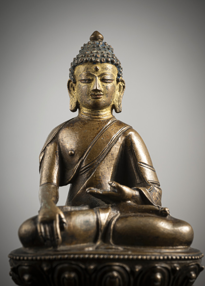 A BRONZE FIGURE OF BUDDHA SHAKYAMUNI - 图4