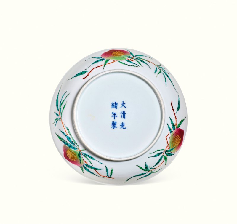 清光绪 粉彩寿桃纹盘一对 - 图3
