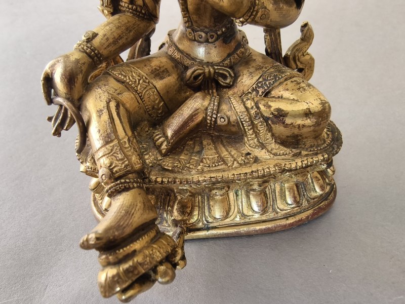 A GILT-BRONZE FIGURE OF SYAMATARA - 图16