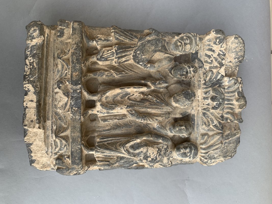 A GREY-SCHIST FRIEZE - 图7