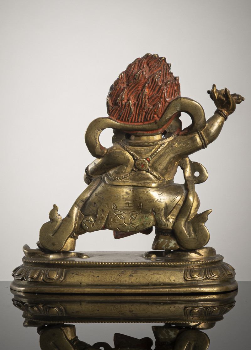A PART-GILT BRONZE FIGURE OF VAJRAPANI - 图2