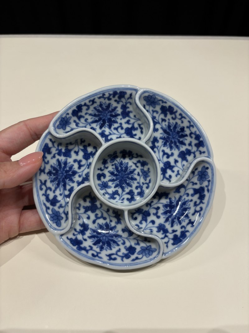 清嘉庆 青花缠枝莲纹格式洗 - 图2