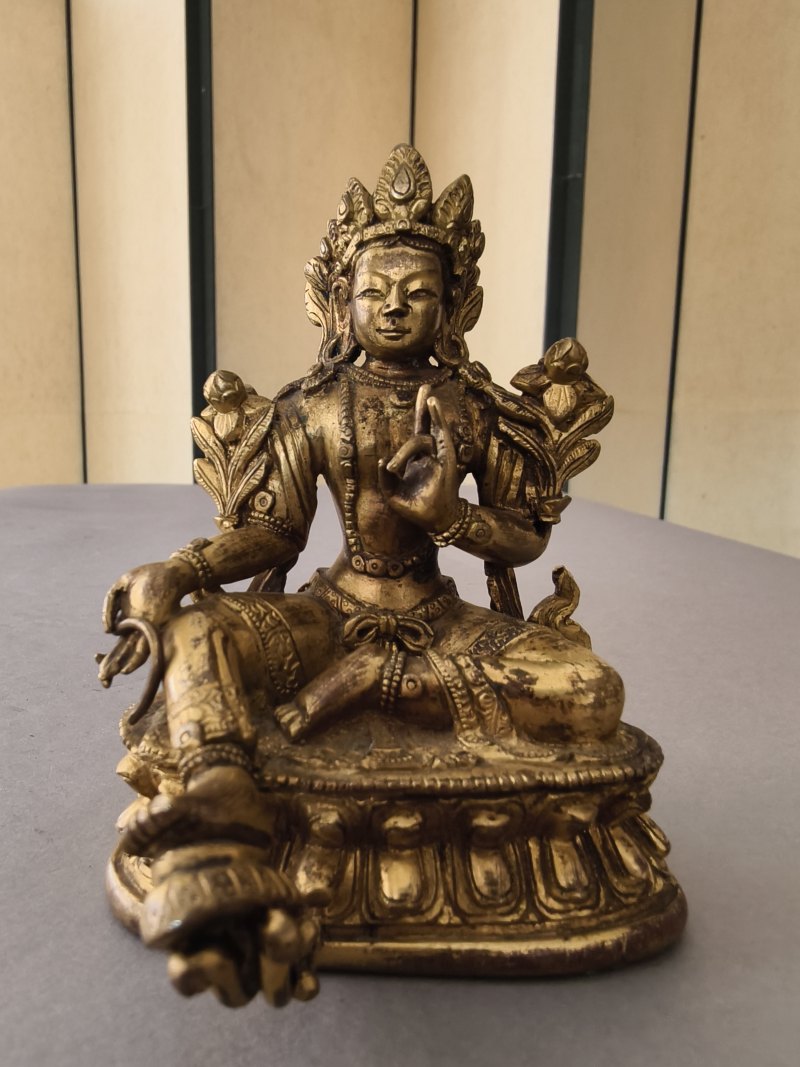 A GILT-BRONZE FIGURE OF SYAMATARA - 图11