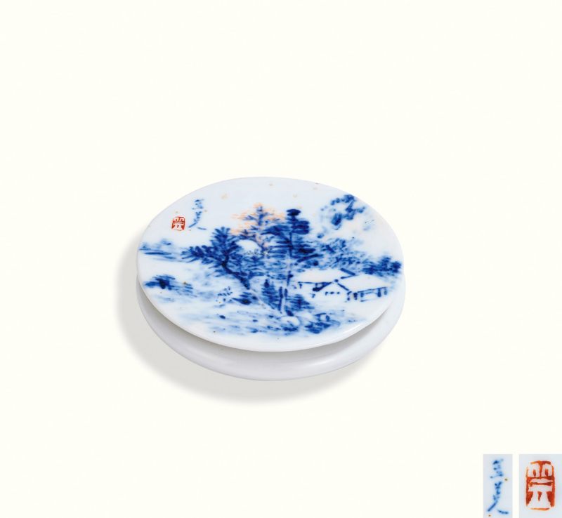 清光绪 程门款青花矾红雪景山水图小印泥盒