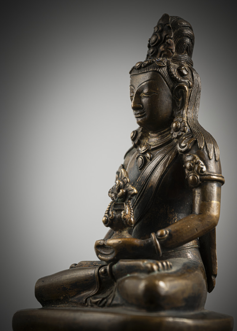 A BRONZE FIGURE OF AMITAYUS - 图3