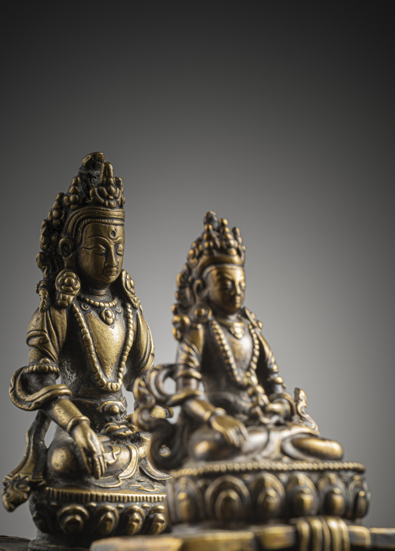 TWO BRONZE FIGURES OF RATNASAMBHAVA AND AKSHOBHYA - 图5
