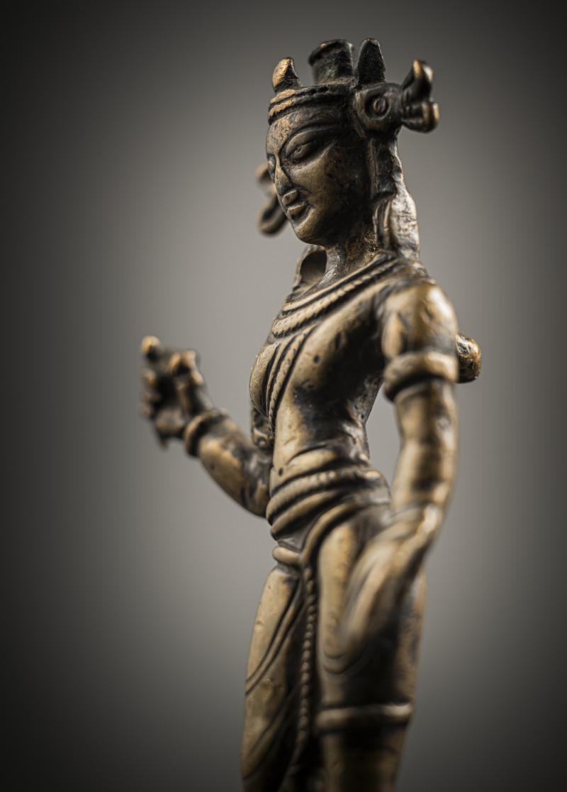 A bronze figure of a standing Bodhisattva - 图4