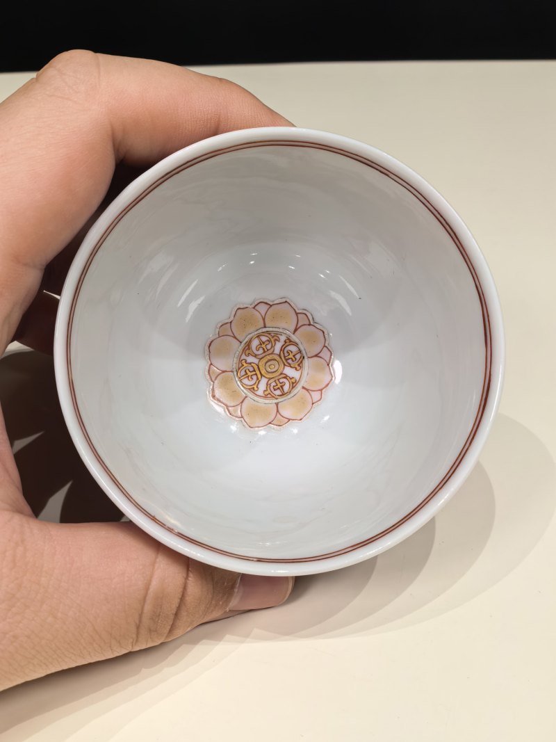 清道光 粉彩七珍八宝纹杯 - 图9