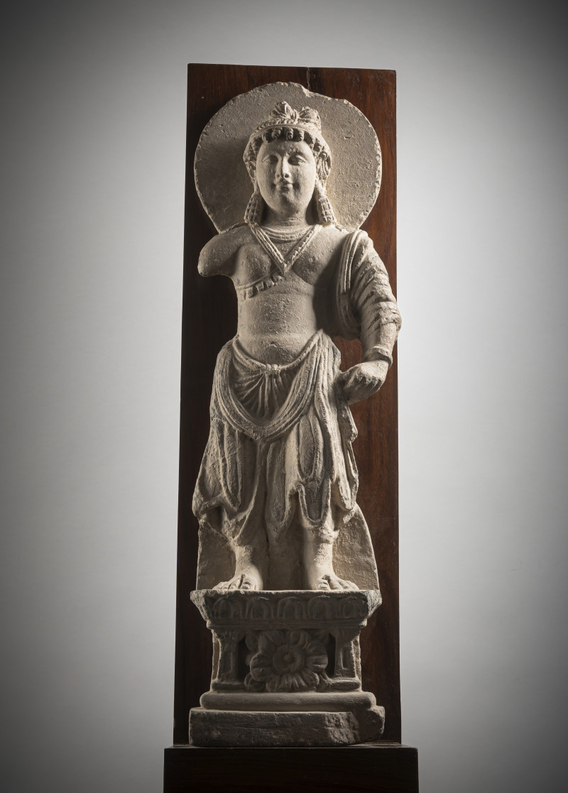 A FINE GREY SCHIST FIGURE OF A BODHISATTVA