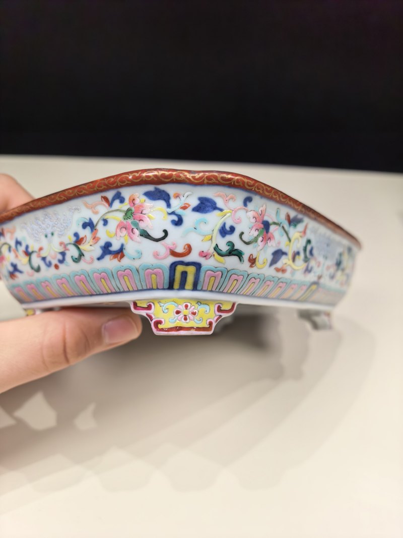清乾隆 青花洋彩四方倭角水仙盆 - 图9