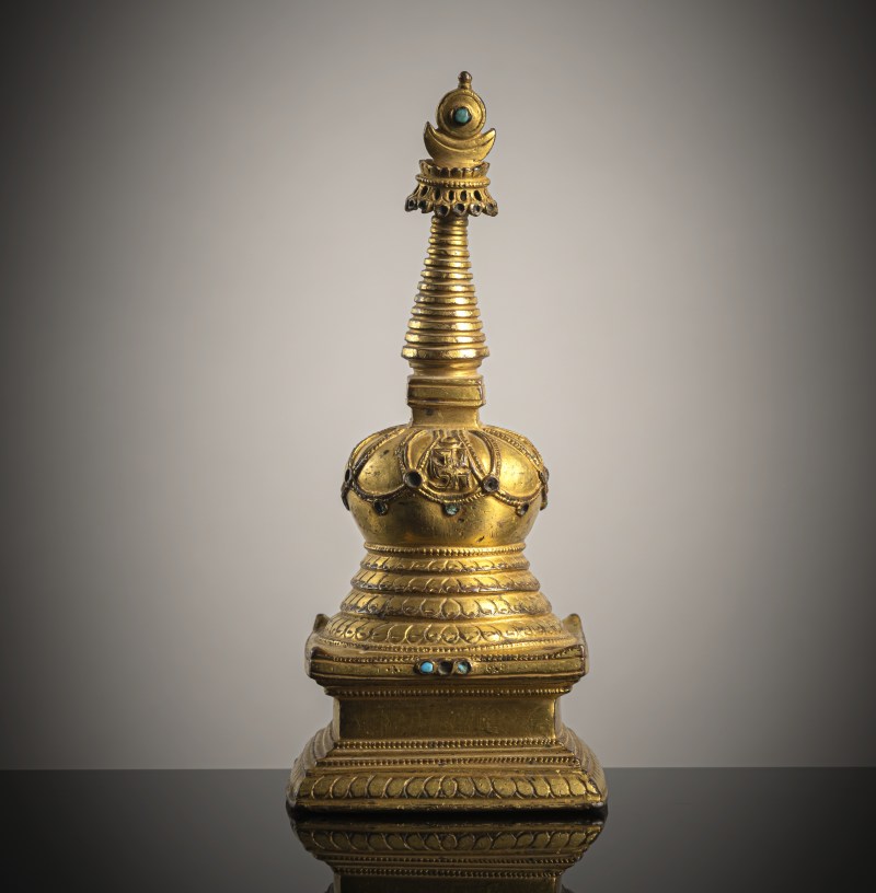 A GILT-BRONZE STUPA - 图2