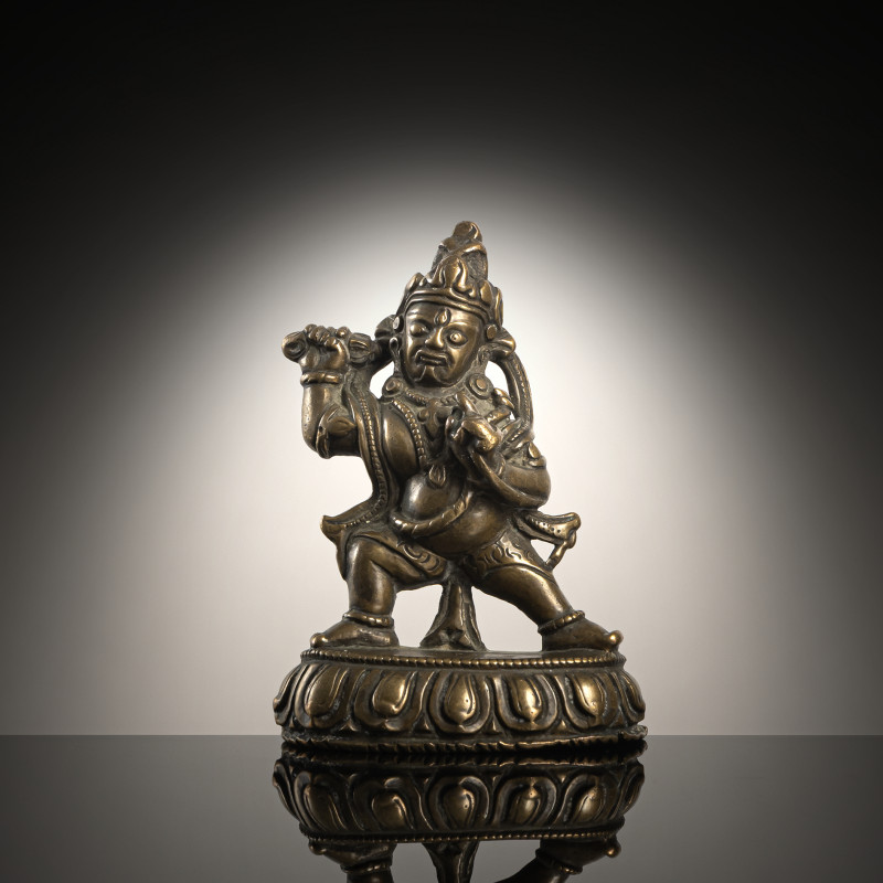 A BRONZE FIGURINE OF VAJRAPANI