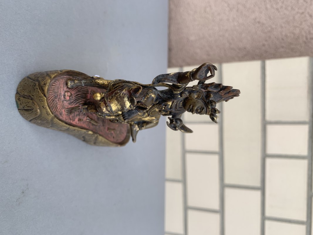 A GILT-BRONZE FIGURE OF SHRI DEVI - 图7