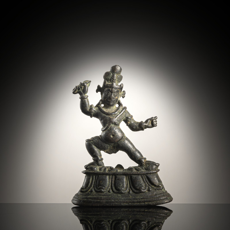 A BRONZE FIGURE OF VAJRAPANI