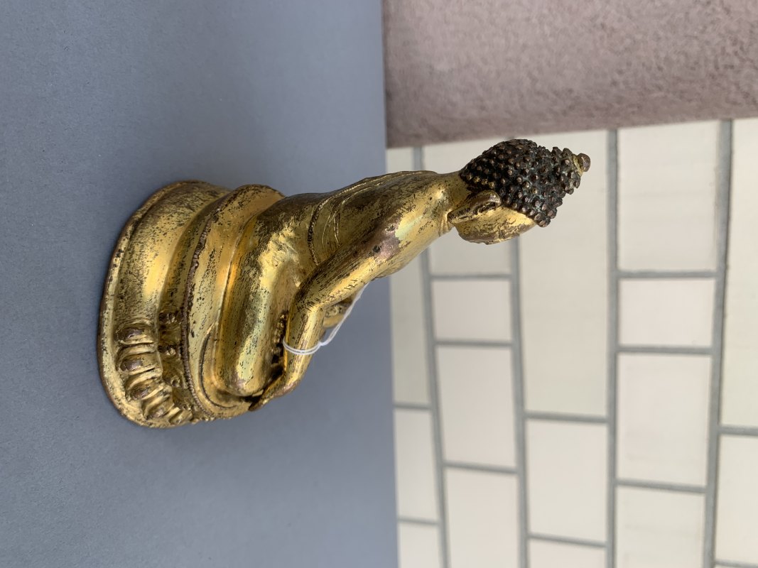 A GILT-COPPER FIGURE OF BUDDHA SHAKYAMUNI - 图10