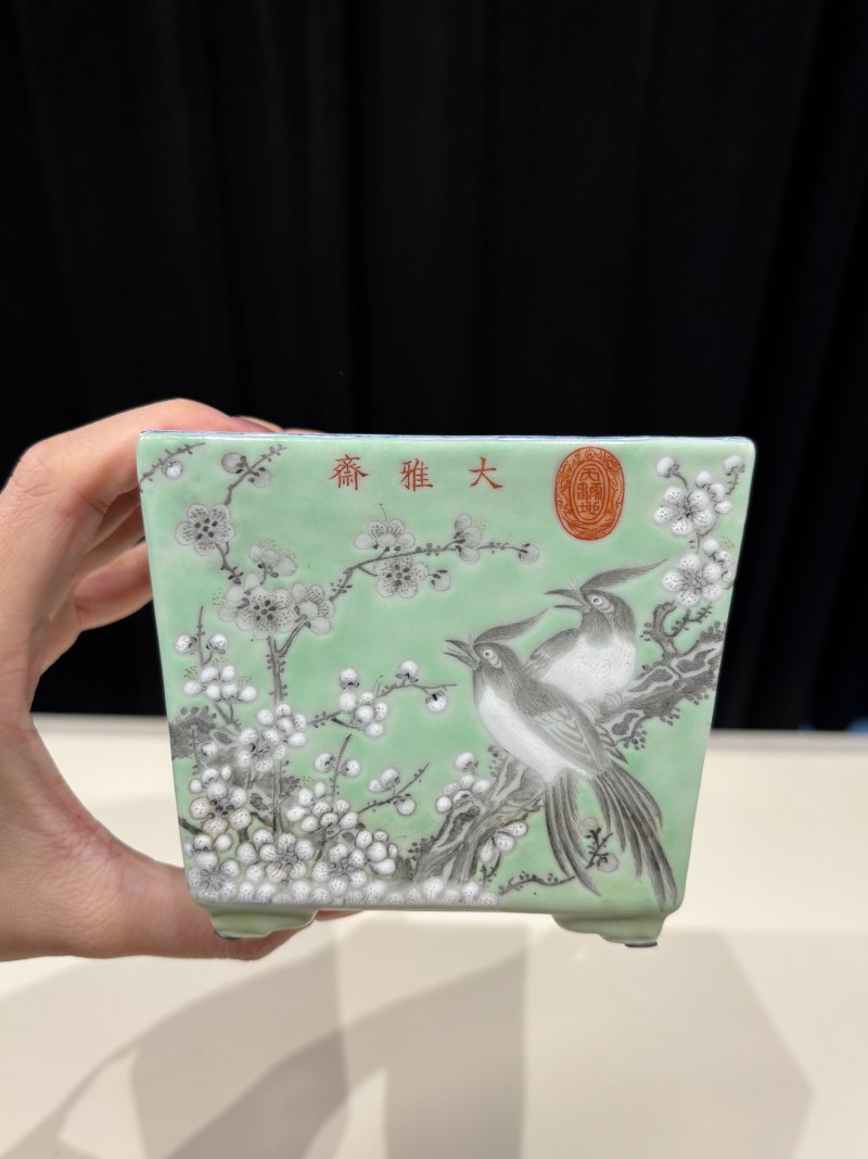 清光绪 绿地墨彩大雅斋花鸟纹方形花盆及盆托 - 图8