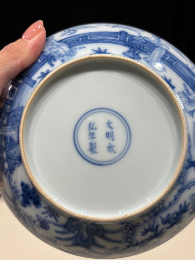 清康熙 青花庭院仕女图盘 - 图10