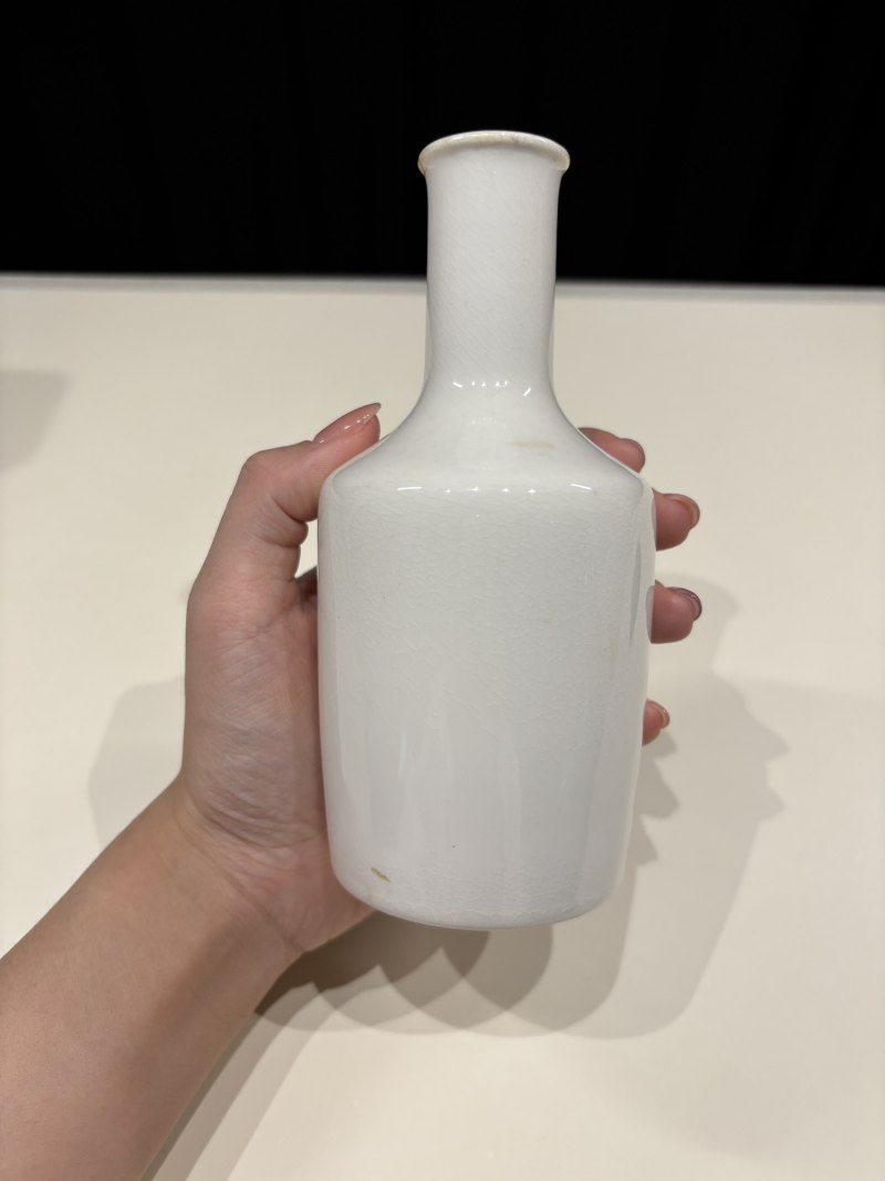 清乾隆 仿定窑白釉纸槌瓶 - 图3